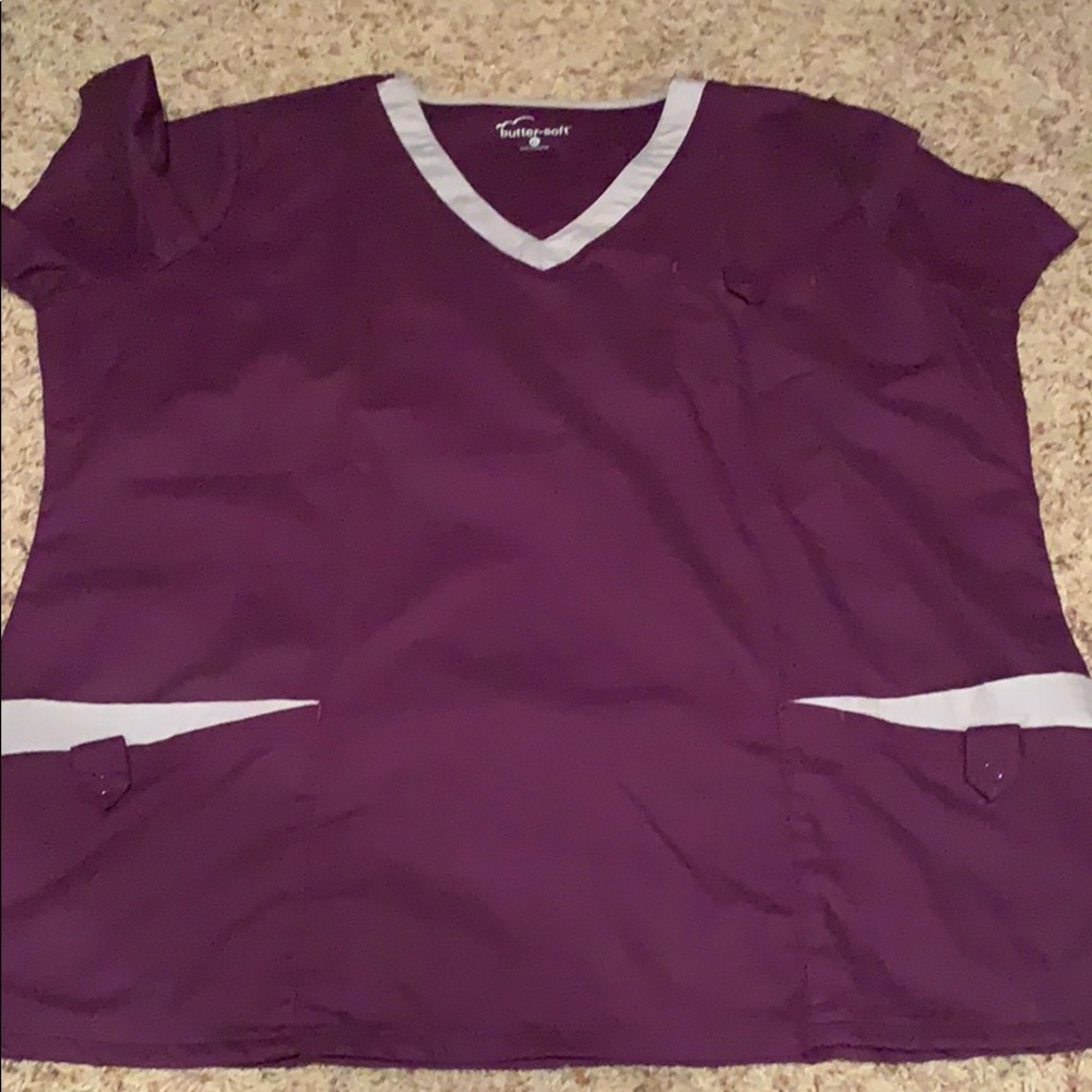 Scrub top